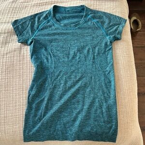 Lululemon Swiftly Tech Short-Sleeved Tee Blue